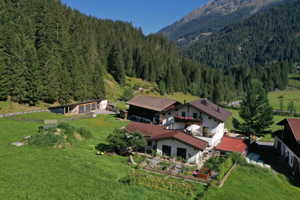 Landhaus St. Hubertus カウナータール エクステリア 写真