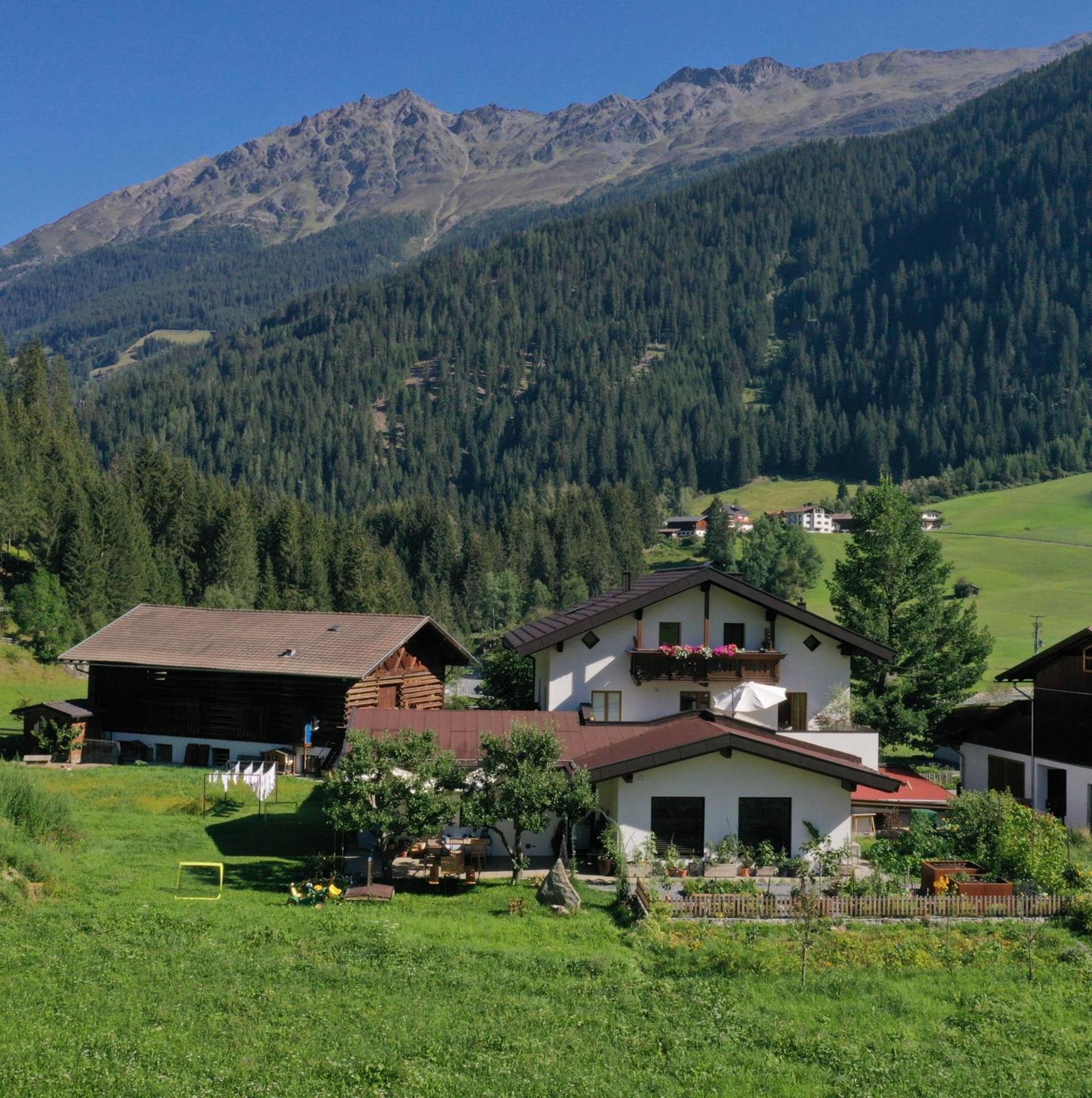 Landhaus St. Hubertus カウナータール エクステリア 写真